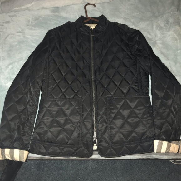 BURBERRY COAT SIZE SMALL BRAND NEW - Picture 2 of 4